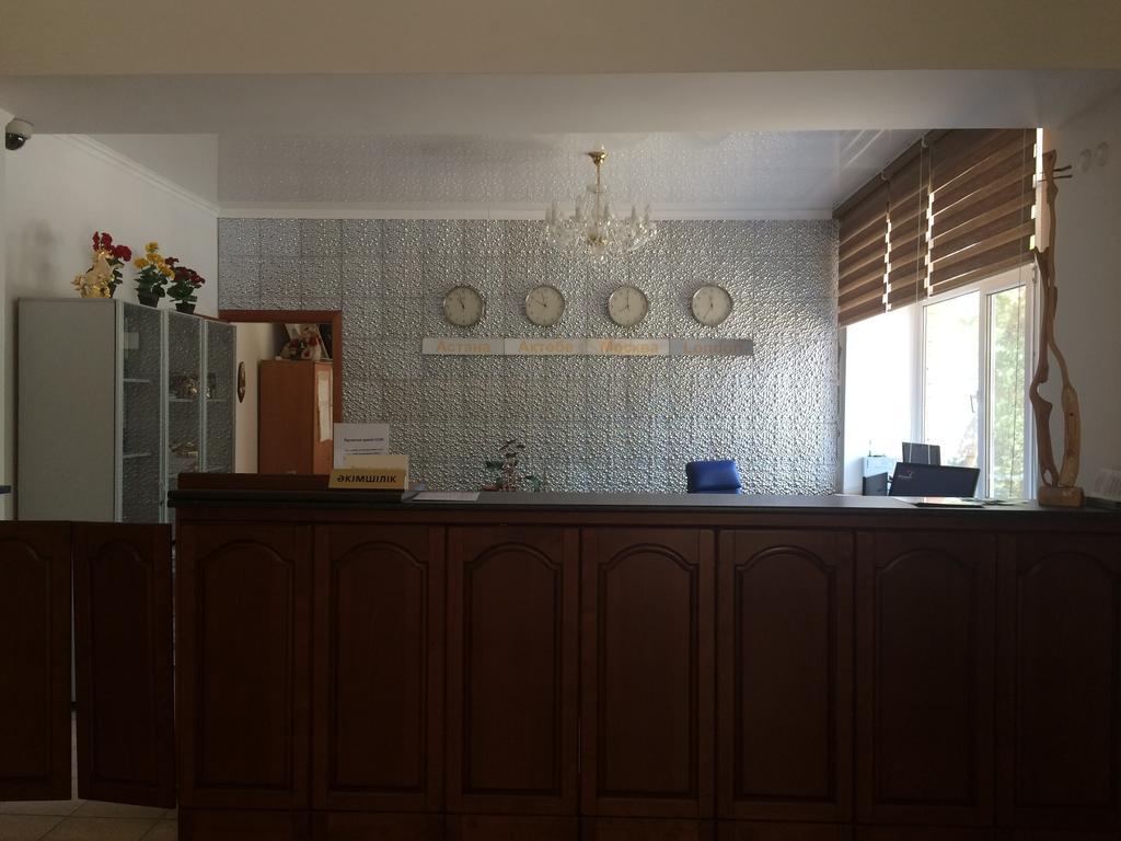 Hotel "Arai" Aqtöbe Buitenkant foto