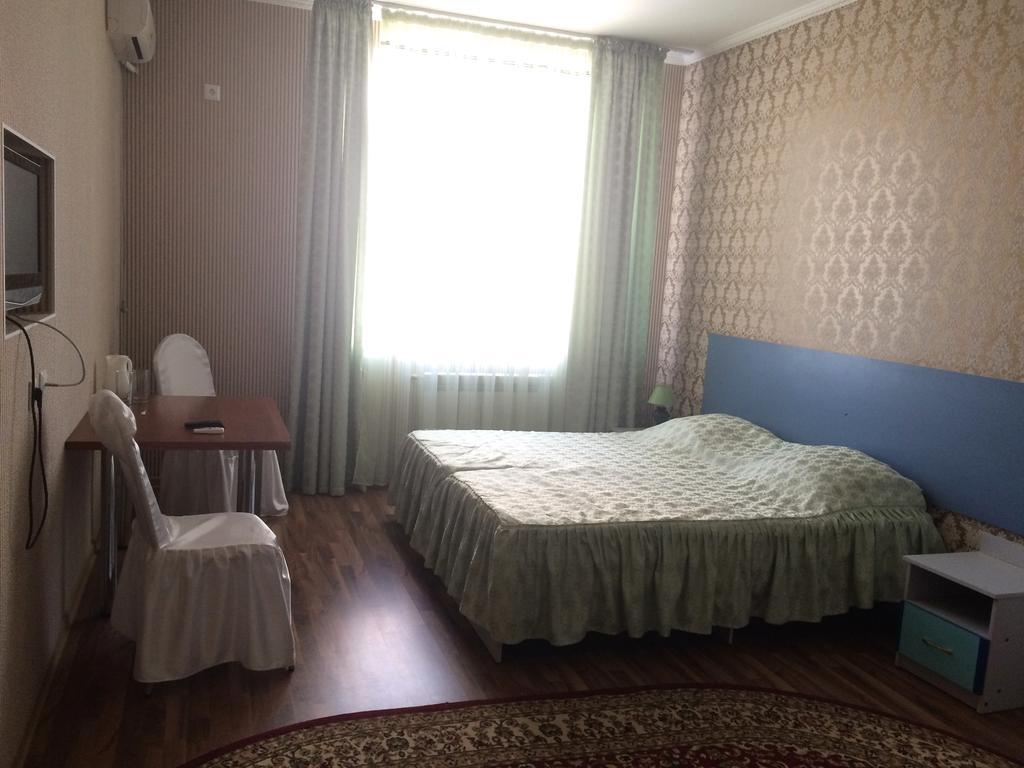 Hotel "Arai" Aqtöbe Kamer foto